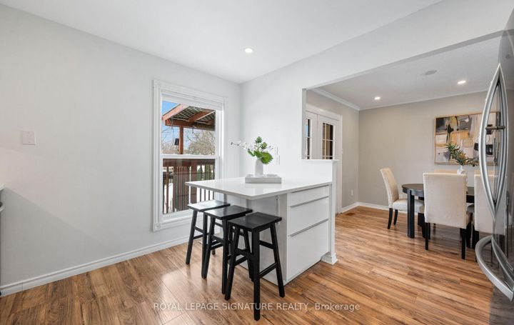 Photo 11 at 6943 Estoril Road, Meadowvale, Mississauga