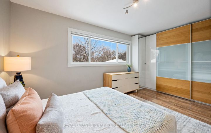 Photo 15 at 6943 Estoril Road, Meadowvale, Mississauga