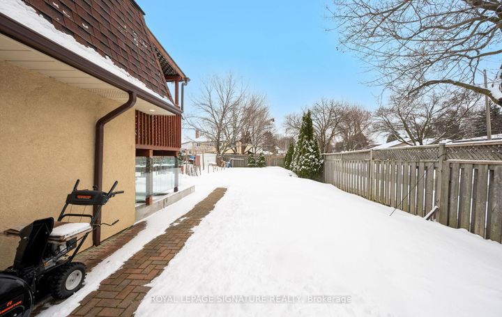 Photo 38 at 6943 Estoril Road, Meadowvale, Mississauga