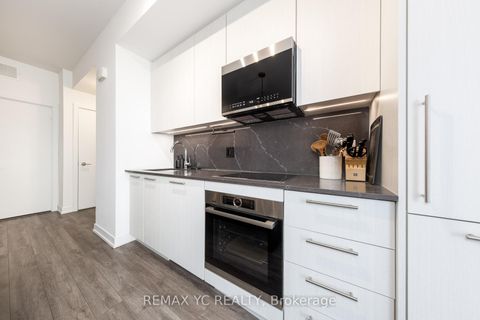 Photo 5 at 44 - 871 Sheppard Avenue W, Clanton Park, Toronto