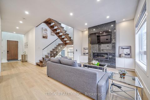 Photo 13 at 38 Uno Drive, Queensway, Toronto