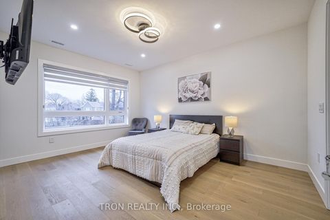 Photo 19 at 38 Uno Drive, Queensway, Toronto
