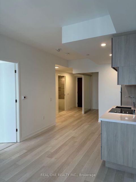 Photo 1 at 4002 - 39 Roehampton Avenue, Mount Pleasant West, Toronto