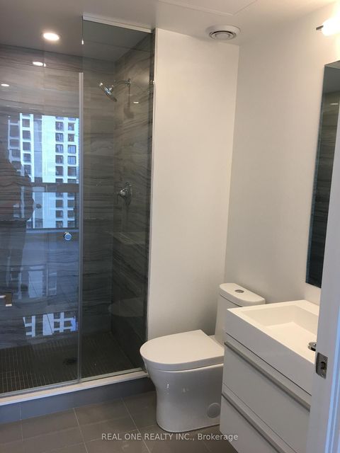 Photo 4 at 4002 - 39 Roehampton Avenue, Mount Pleasant West, Toronto