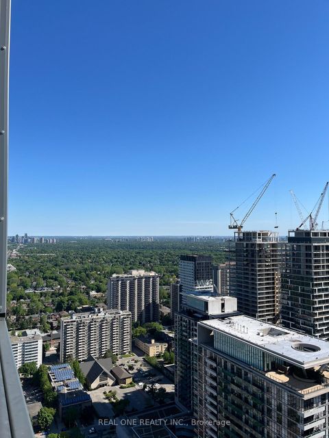 Photo 9 at 4002 - 39 Roehampton Avenue, Mount Pleasant West, Toronto