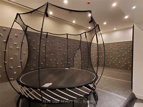 Photo 15 at 4002 - 39 Roehampton Avenue, Mount Pleasant West, Toronto