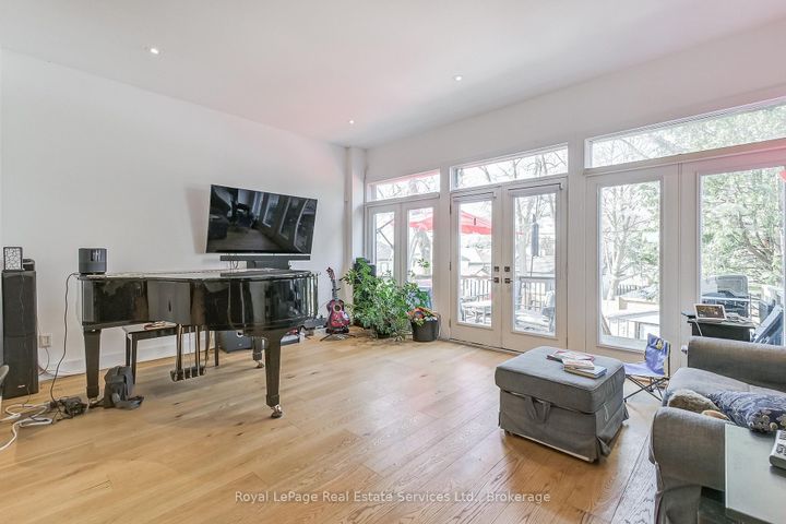 Photo 13 at 176 Leyton Avenue, Oakridge, Toronto