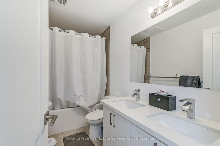 Photo 19 at 176 Leyton Avenue, Oakridge, Toronto