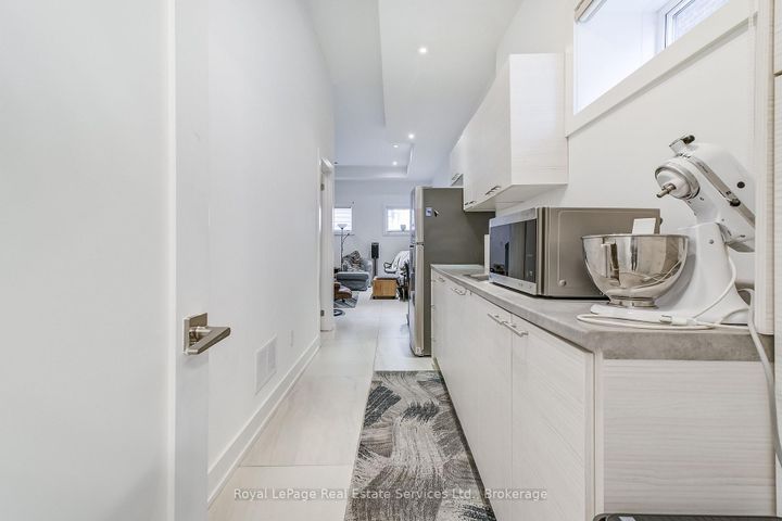 Photo 25 at 176 Leyton Avenue, Oakridge, Toronto