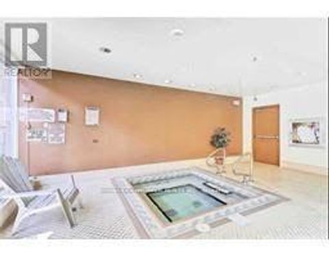 Photo 10 at 901 - 750 Bay Street, Bay Street Corridor, Toronto