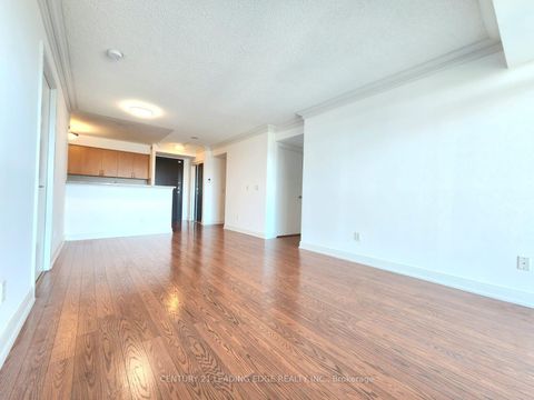 Photo 5 at 1516 - 238 Bonis Avenue, Sullivan, Toronto