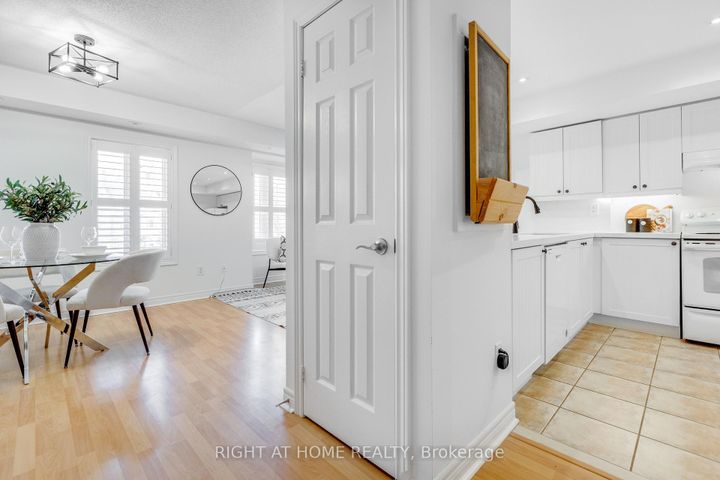 Photo 5 at 331 - 312 John Street, Willowbrook, Markham