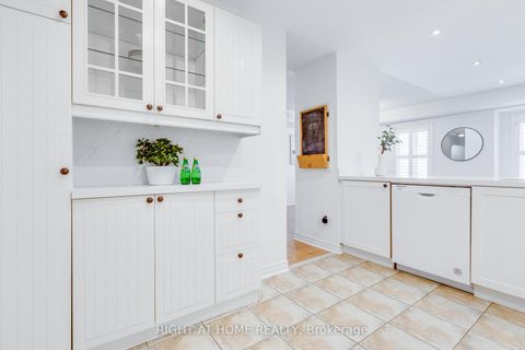 Photo 8 at 331 - 312 John Street, Willowbrook, Markham