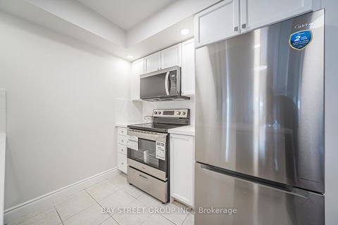 Photo 12 at 1723 - 500 Doris Avenue, Willowdale East, Toronto