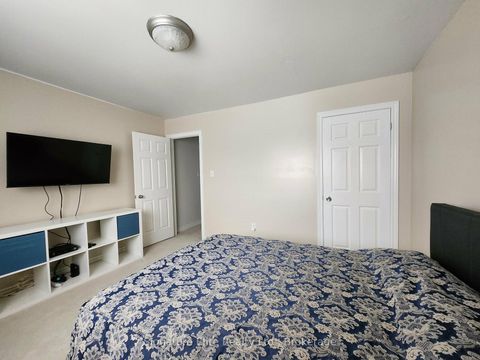 Photo 20 at 2138 Eglinton Avenue W, Belgravia, Toronto