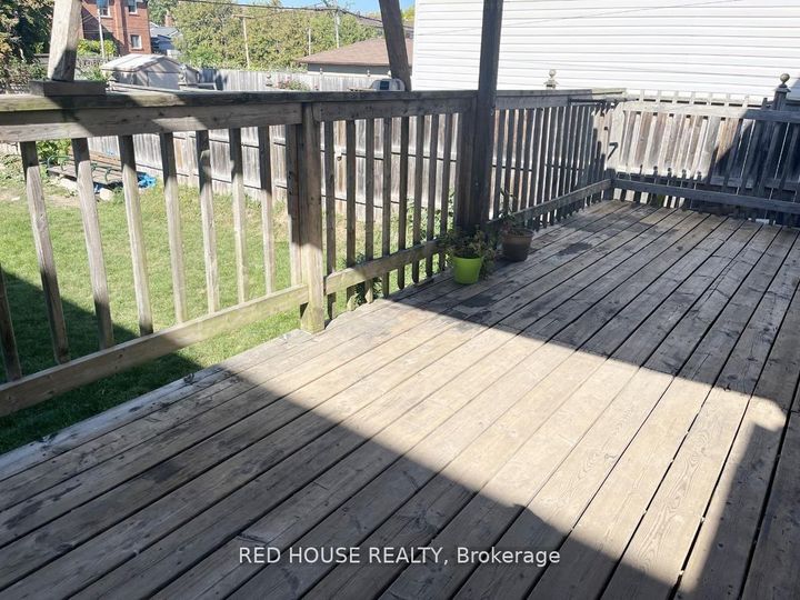 Photo 15 at 40 North Woodrow Boulevard, Birchmount, Toronto