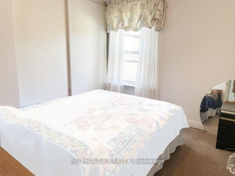 Photo 7 at 40 North Woodrow Boulevard, Birchmount, Toronto