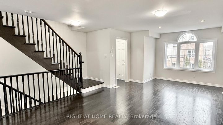 Photo 8 at 87 Mayland Trail, Stoney Creek Mountain, Hamilton