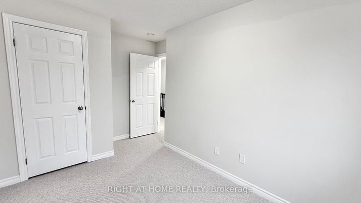 Photo 20 at 87 Mayland Trail, Stoney Creek Mountain, Hamilton