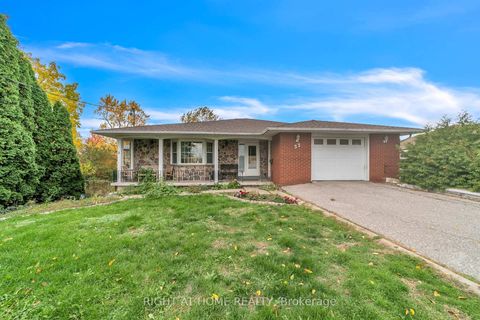 Photo 1 at 22 Hamilton Drive, Leslie Valley, Newmarket