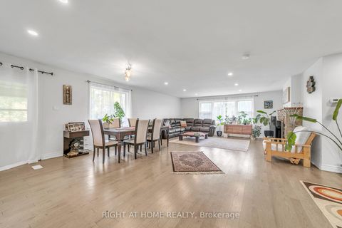 Photo 20 at 22 Hamilton Drive, Leslie Valley, Newmarket