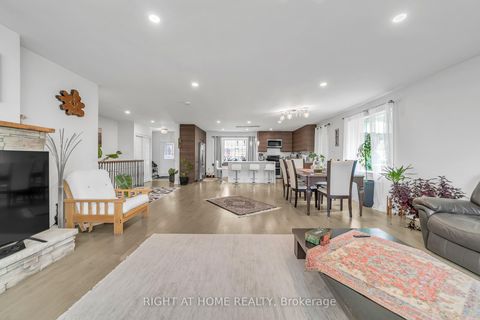 Photo 23 at 22 Hamilton Drive, Leslie Valley, Newmarket