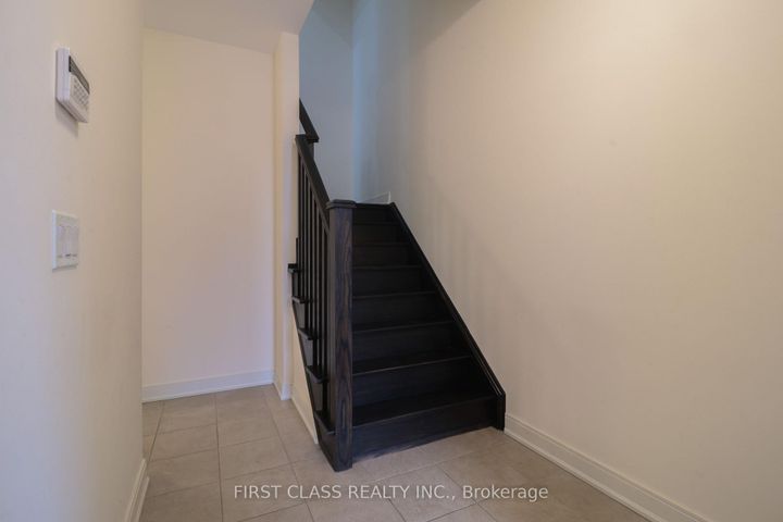 Photo 4 at 433 Veterans Drive, Northwest Brampton, Brampton