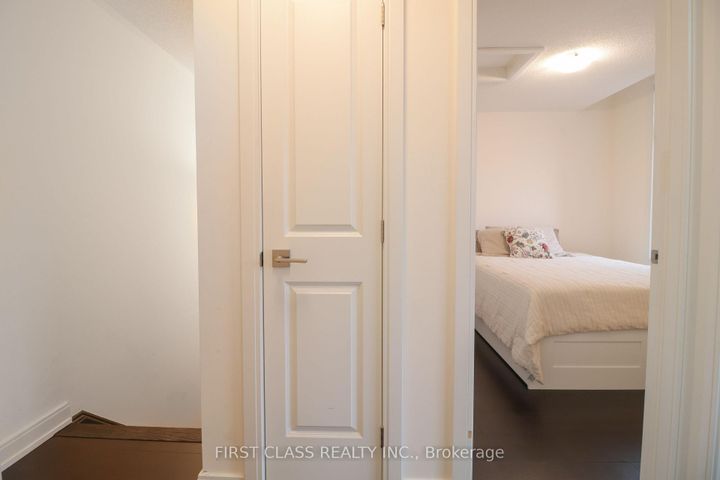 Photo 23 at 433 Veterans Drive, Northwest Brampton, Brampton