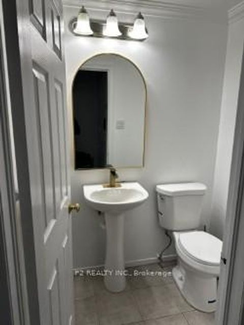 Photo 7 at 22-25 Gosford Blvd. Boulevard N, York University Heights, Toronto