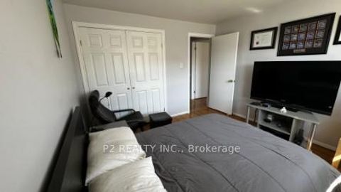 Photo 9 at 22-25 Gosford Blvd. Boulevard N, York University Heights, Toronto