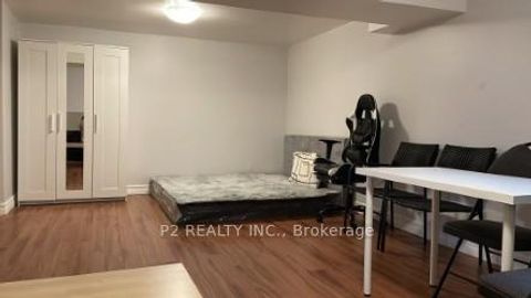 Photo 12 at 22-25 Gosford Blvd. Boulevard N, York University Heights, Toronto