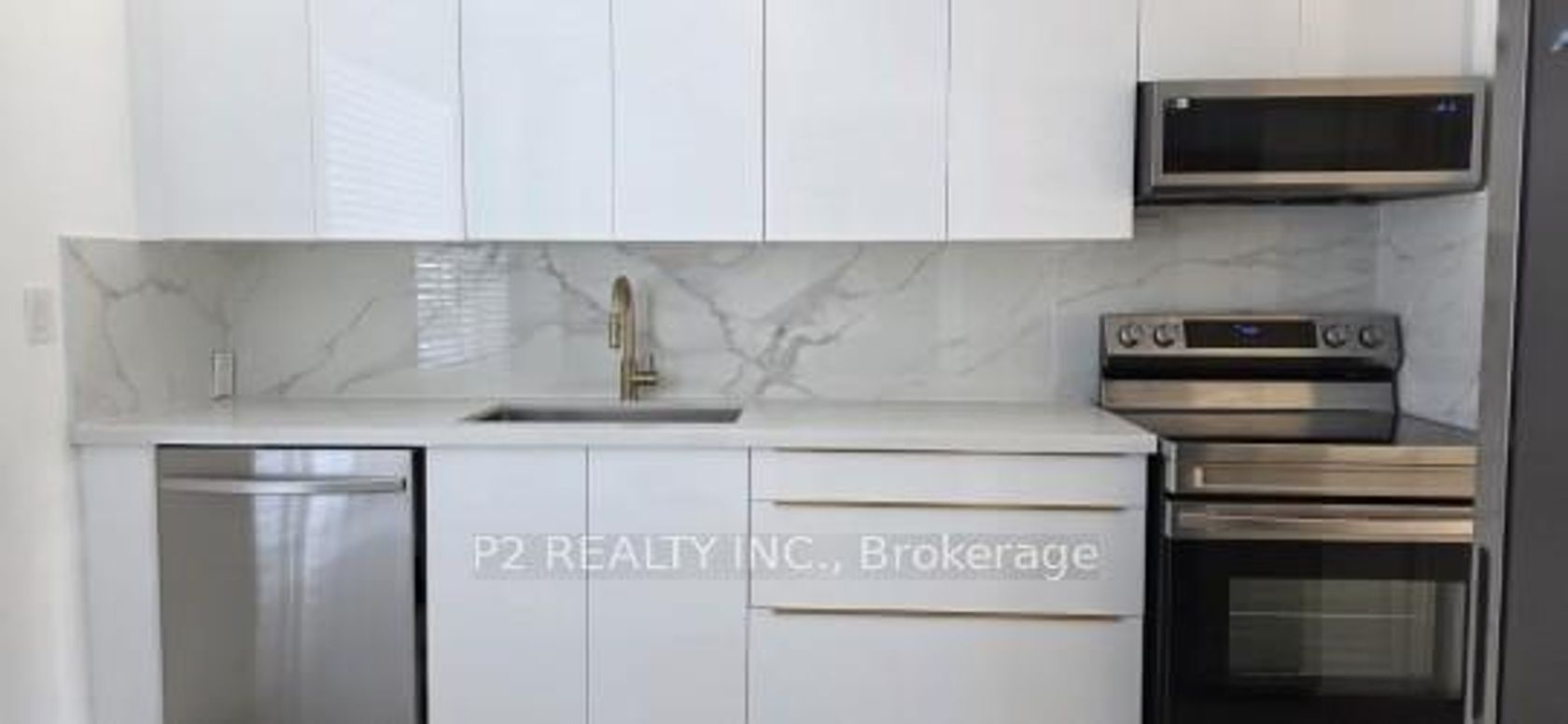 22-25 Gosford Blvd. Boulevard N, York University Heights, Toronto by Loree Meneguzzi Real Estate 22-25 Gosford Blvd. Boulevard N, York University Heights, Toronto