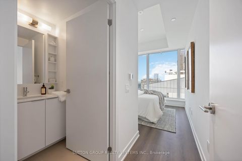 Photo 6 at LPH05 - 8 Wellesley Street W, Bay Street Corridor, Toronto