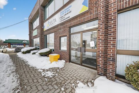 Photo 3 at 101 - 2978 Islington Avenue, Humber Summit, Toronto