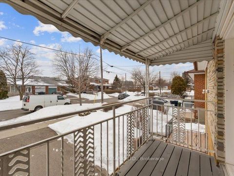 Photo 2 at 21 Hoover Crescent, Black Creek, Toronto