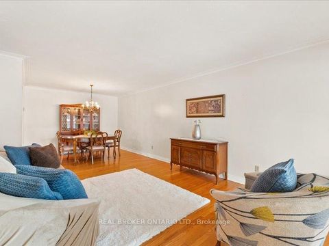 Photo 6 at 21 Hoover Crescent, Black Creek, Toronto