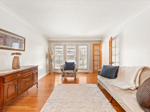 Photo 9 at 21 Hoover Crescent, Black Creek, Toronto