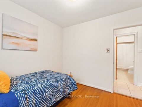 Photo 18 at 21 Hoover Crescent, Black Creek, Toronto