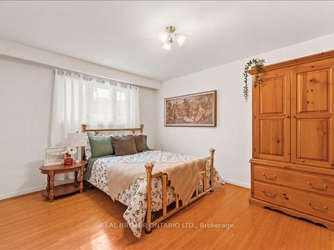 Photo 21 at 21 Hoover Crescent, Black Creek, Toronto