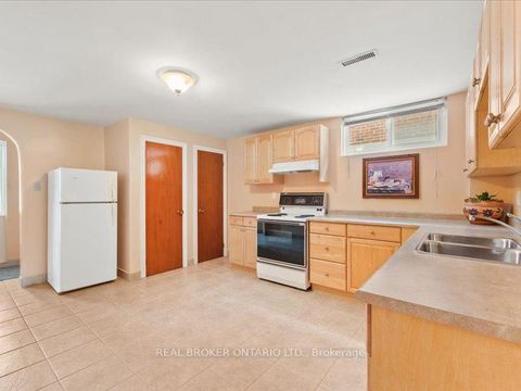 Photo 25 at 21 Hoover Crescent, Black Creek, Toronto