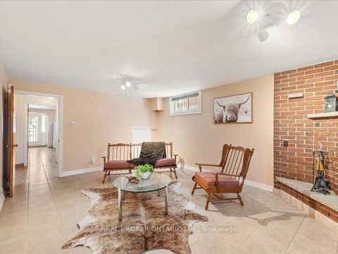 Photo 30 at 21 Hoover Crescent, Black Creek, Toronto