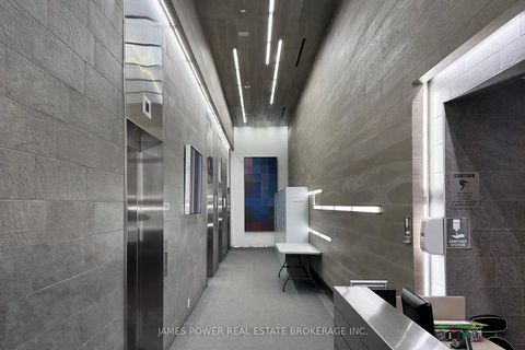 Photo 6 at 709 - 101 Peter Street W, Waterfront Communities C1, Toronto