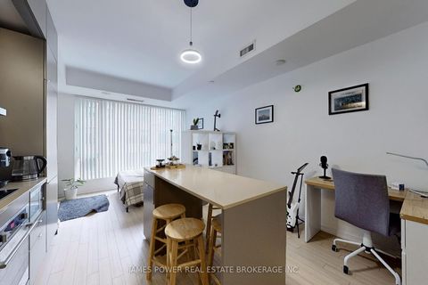 Photo 8 at 709 - 101 Peter Street W, Waterfront Communities C1, Toronto