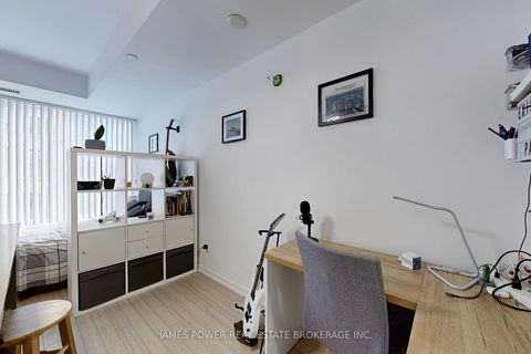 Photo 14 at 709 - 101 Peter Street W, Waterfront Communities C1, Toronto