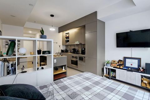 Photo 20 at 709 - 101 Peter Street W, Waterfront Communities C1, Toronto