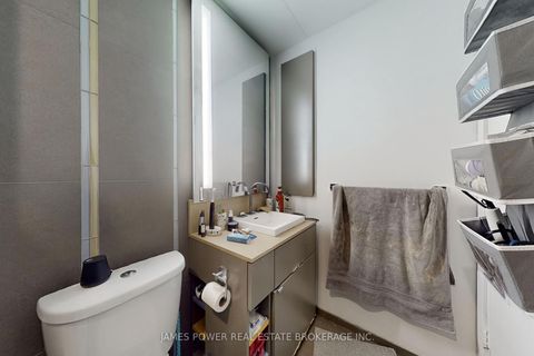 Photo 22 at 709 - 101 Peter Street W, Waterfront Communities C1, Toronto