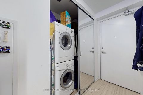 Photo 23 at 709 - 101 Peter Street W, Waterfront Communities C1, Toronto