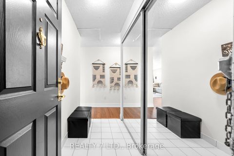 Photo 6 at 303 - 175 Cedar Avenue, Harding, Richmond Hill