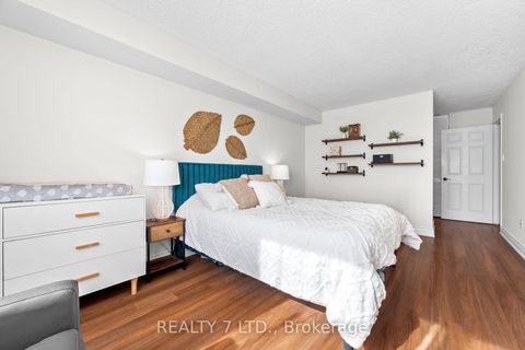 Photo 20 at 303 - 175 Cedar Avenue, Harding, Richmond Hill