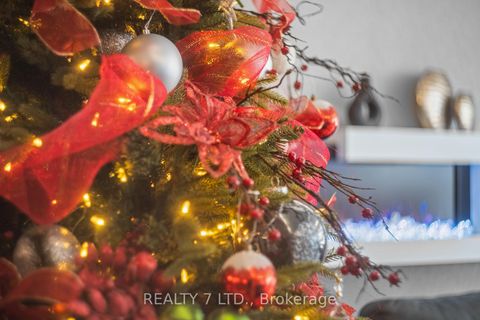 Photo 42 at 303 - 175 Cedar Avenue, Harding, Richmond Hill